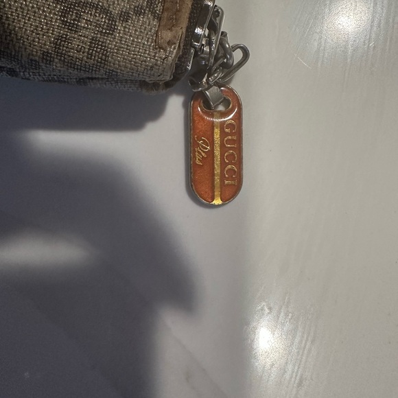 Authentic Gucci Brown Monogram clutch Bag - Picture 3 of 7